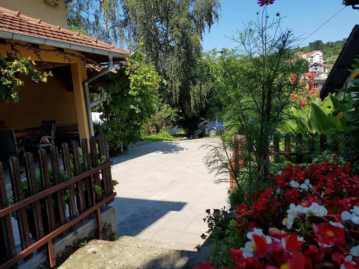 Apartment Holiday Vrnjačka Banja Kültér fotó